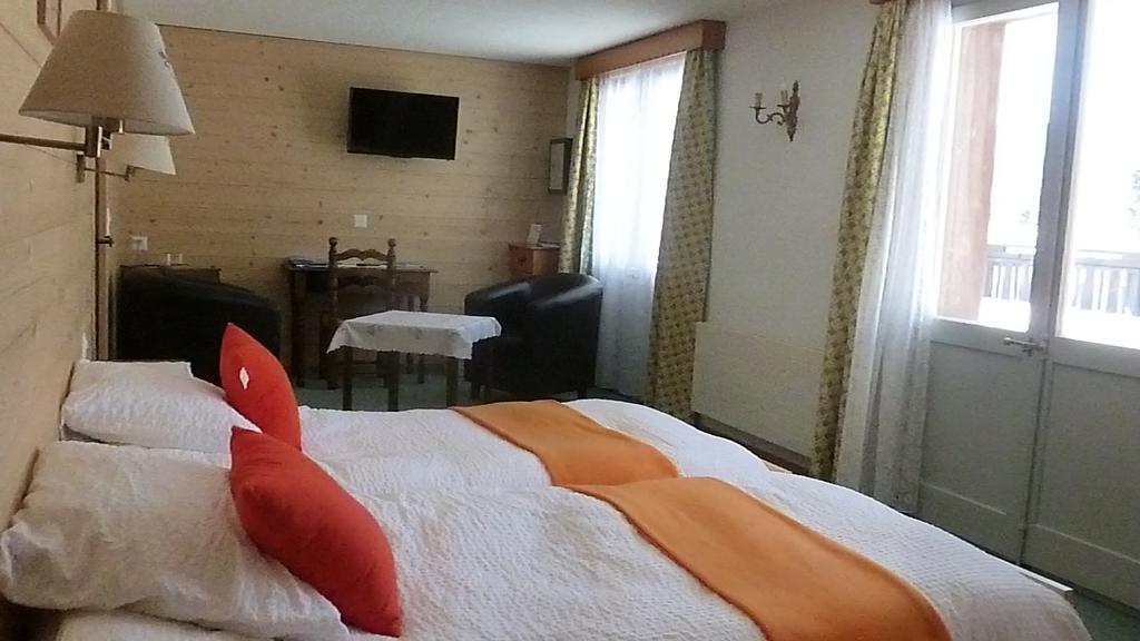 Hotel De La Poste Вербье Экстерьер фото